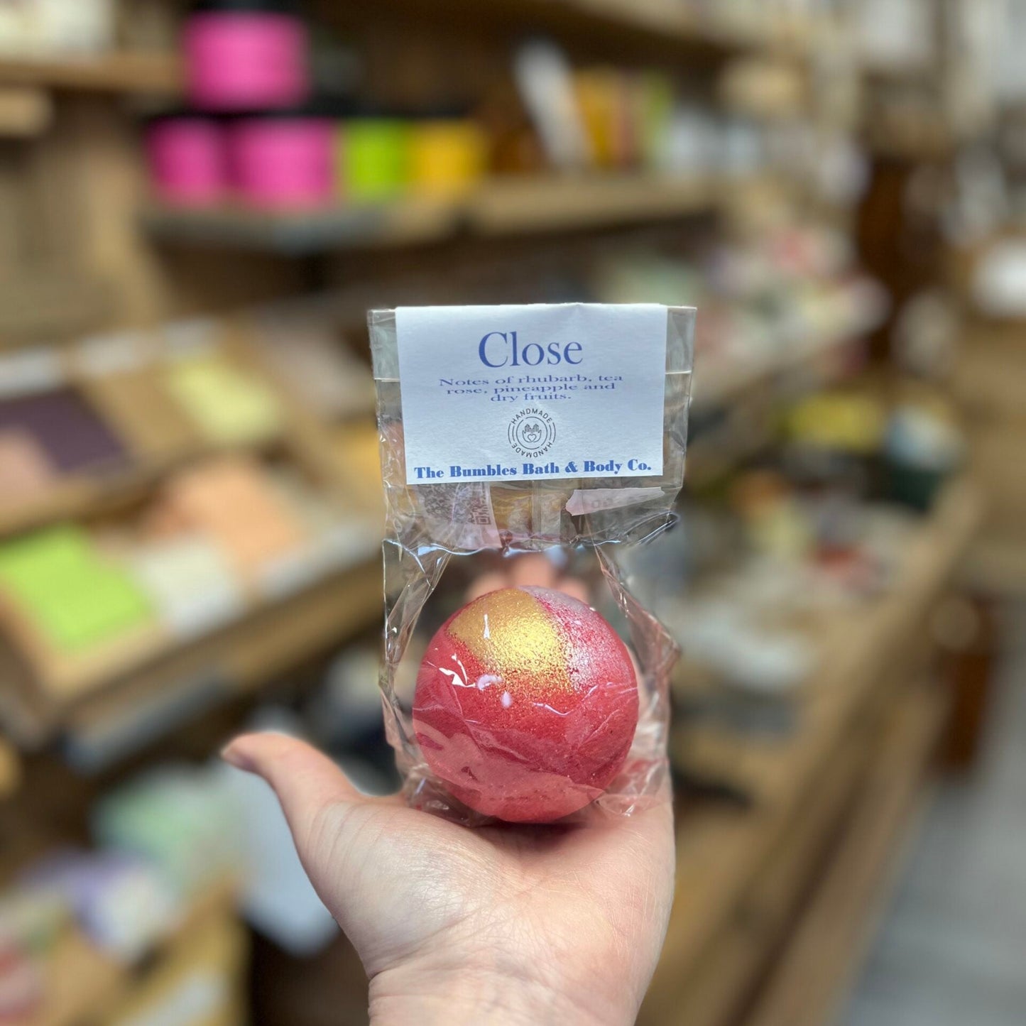 Close Bath Bomb