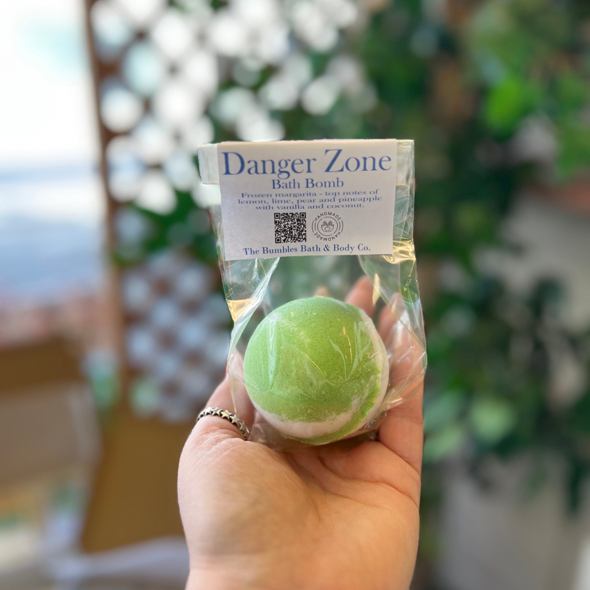 Green and white bath bomb tropical vibes 